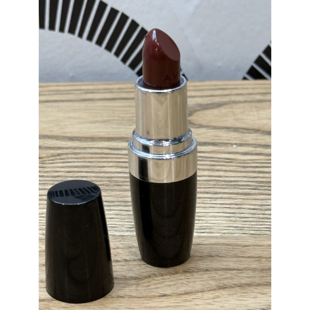 Avon Ultra Color Rich Lipstick PERFECT RED U416 Factory SEALED Discontinued 2009